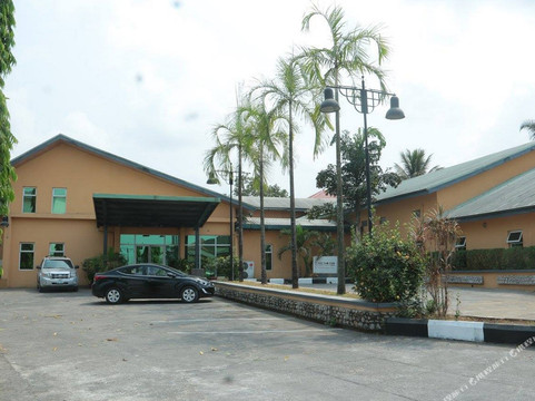 Mundemba酒店住宿-520 Hotels Asdam Lodge