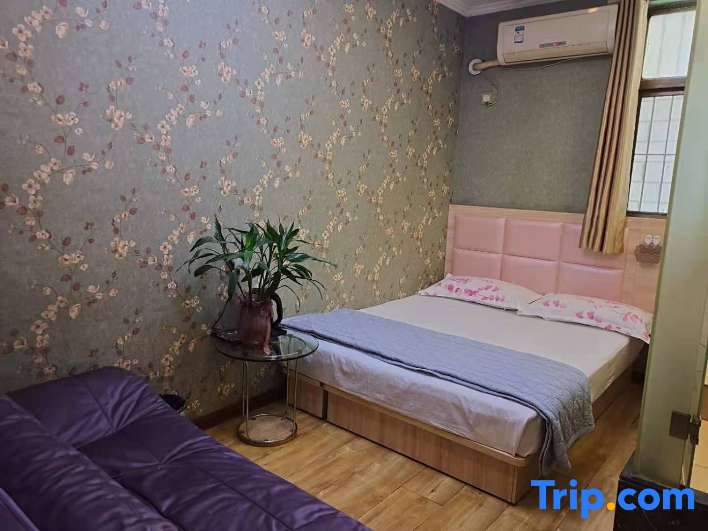City 100 smart apartment