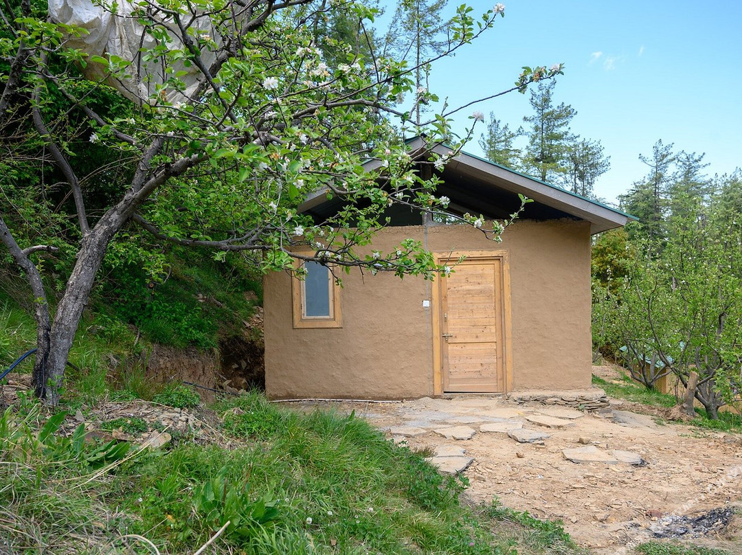 Treebo Daak Bangla Retreat with Mountain View