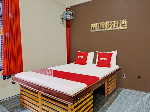 Oyo 92084 Candi Candi Ubud Syariah