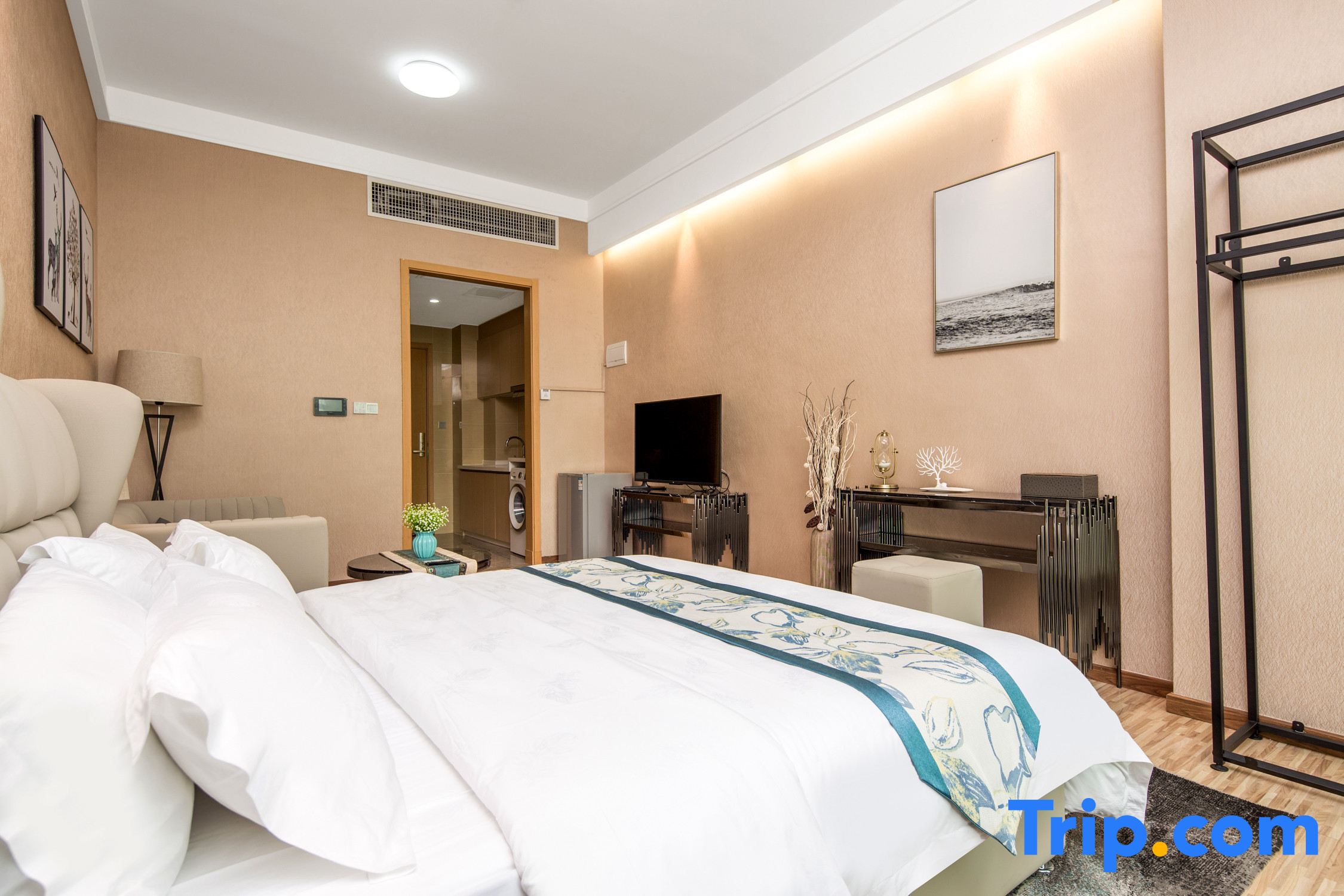 Guangzhou Binhui International Apartment