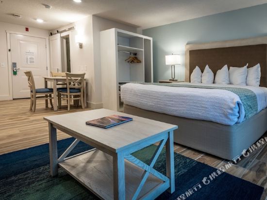 Palmera Inn and Suites Room Type - King Suite