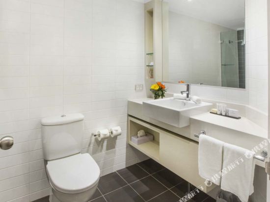 Rydges Sydney Central Room Type - Deluxe King Room