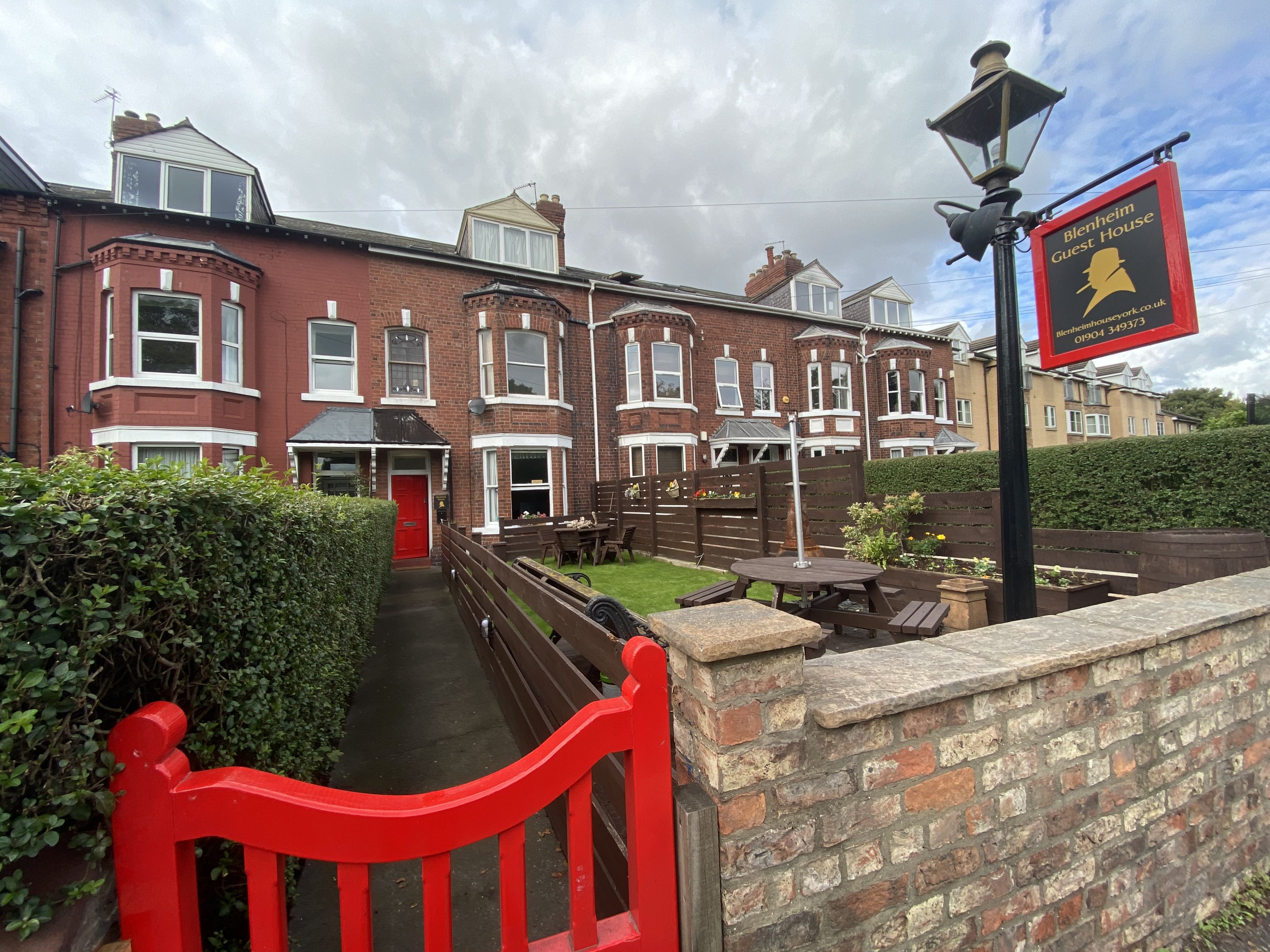 布伦海姆旅馆-官方