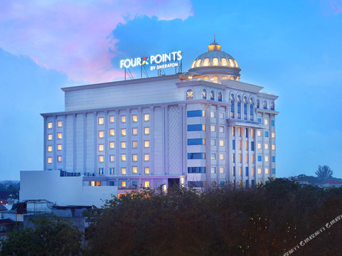 Stabat酒店住宿-Four Points by Sheraton Medan