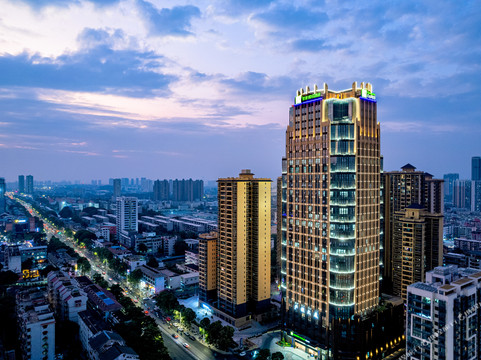 南宁江南智选假日酒店主图