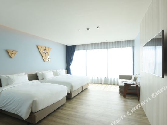 The Signature Hotel Airport Room Type - Family Room