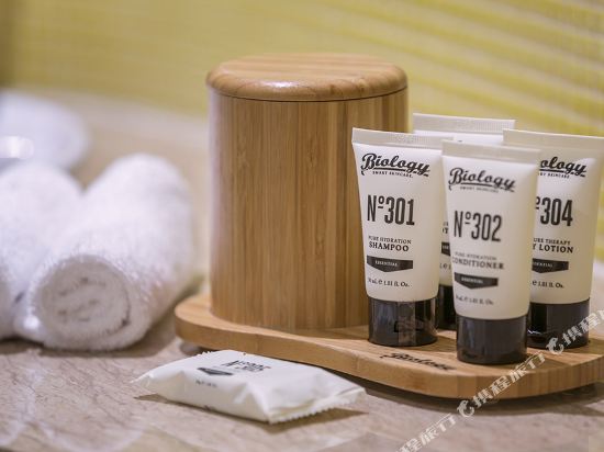 Rydges Australia Square Room Type - Premium Queen Room