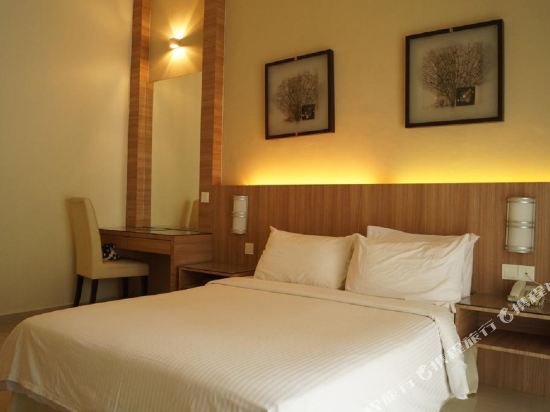 Rompin Beach Resorts Room Type - Chalet, Sea View