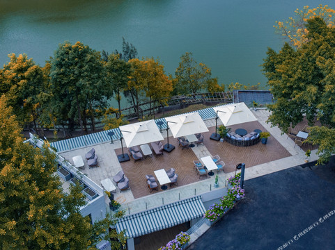 黑龙滩华凌山庄·隐湖栖