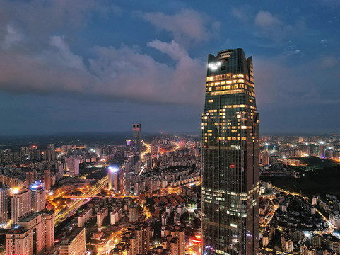 南宁市酒店住宿-南宁龙光那莲豪华精选酒店