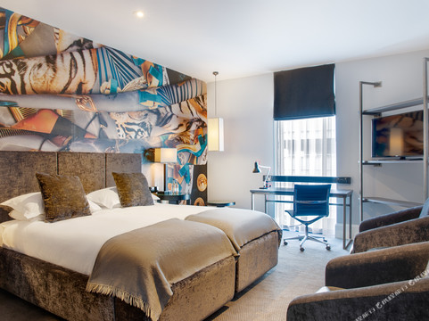 马尔马逊利物浦酒店