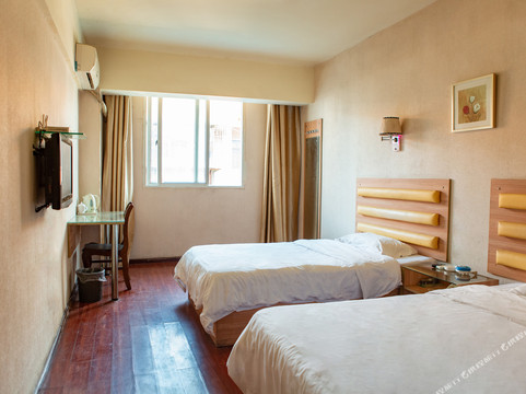 天天快捷酒店(宜昌CBD解放路店)主图