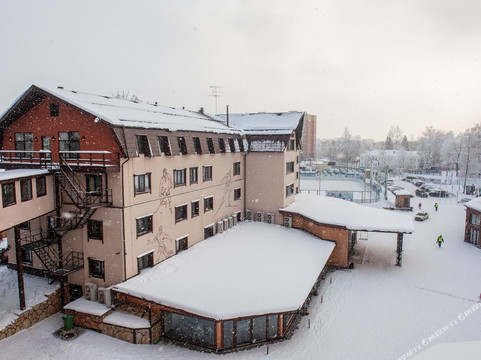 Tryokhselishche酒店住宿-Russkie Sezony Kurort Peresvet .Komfort Hotel