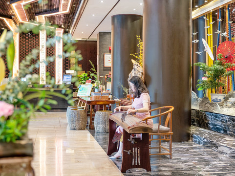 屏山书香世家酒店