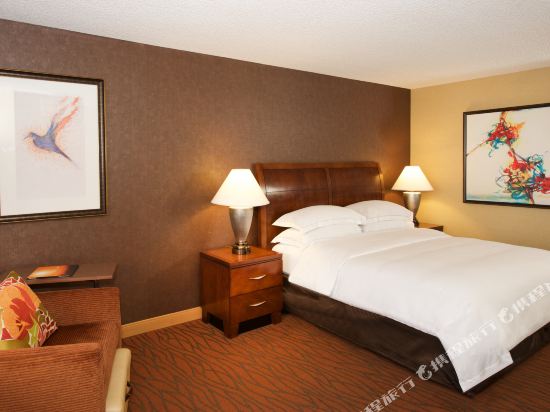 Hilton Orange County/Costa Mesa Room Type - Superior King Room