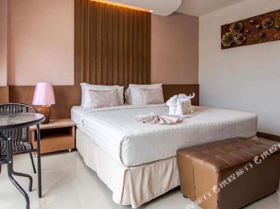 The Centris Hotel Phatthalung Room Type - Grand Deluxe Double Room The Centris Hotel Phatthalung Room Type - Grand Deluxe Double Room