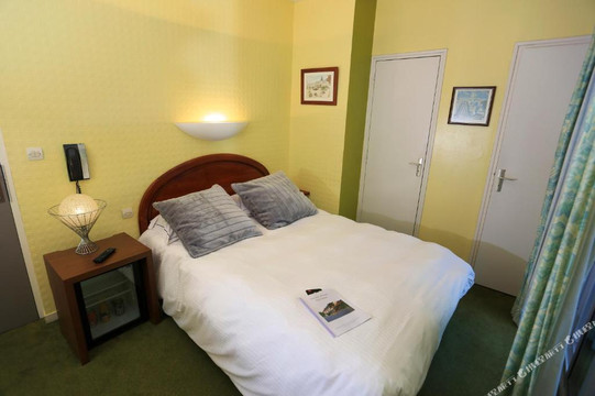 瑟松赛维涅酒店住宿-Le Clos Champel