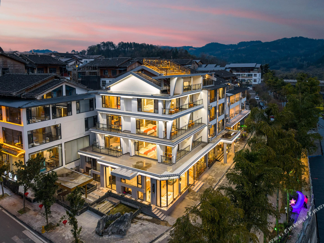 山语·水岸美宿（荔波小七孔景区东门售票大厅店）