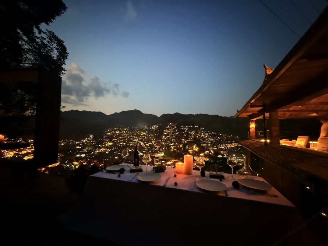 Shangcunli Boutique Stay (Xijiang Qianhu Miao Village Pigpen Coffee Observation Deck)