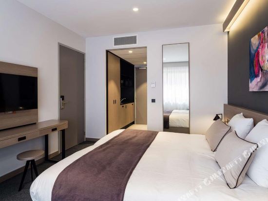 Executive Residency by Best Western Amsterdam Airport Room Type - Comfort Double Room with Kitchenette Executive Residency by Best Western Amsterdam Airport Room Type - Comfort Double Room with Kitchenette