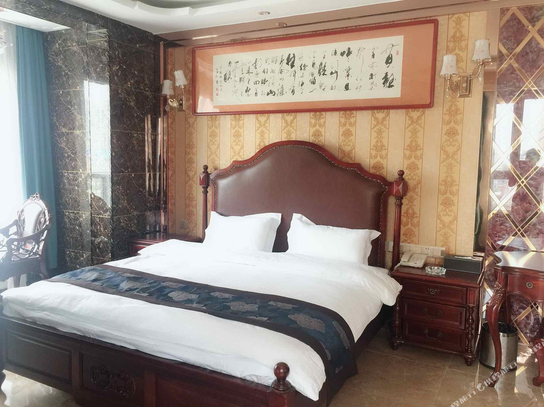 巴彦福龙商务会馆