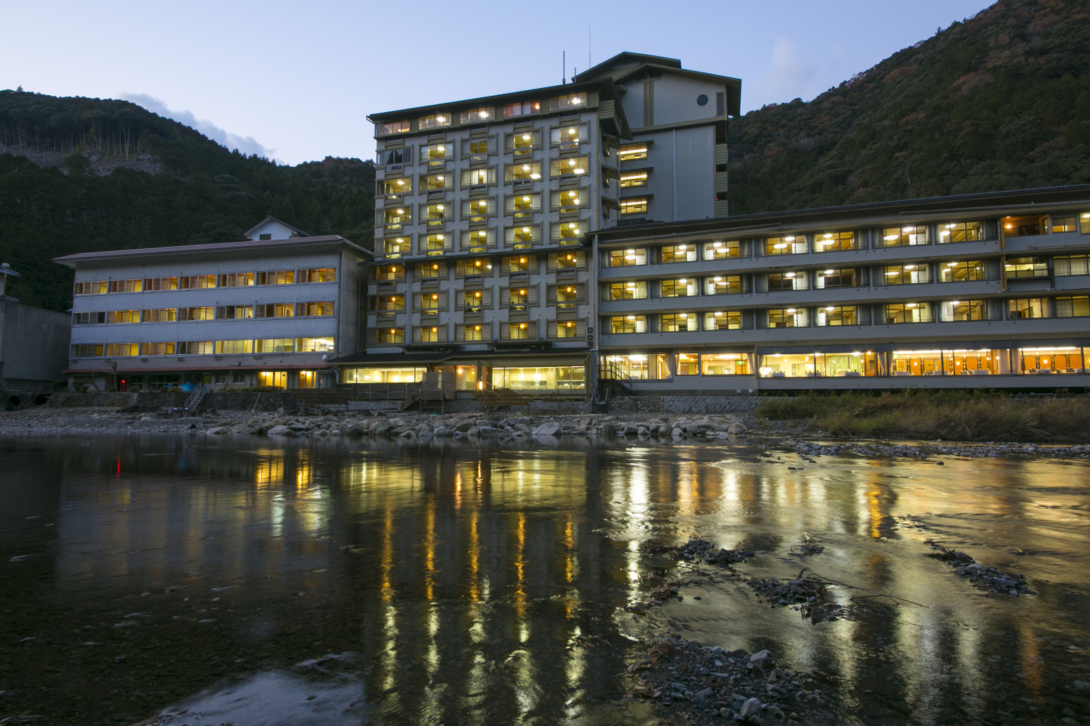 川汤绿屋山水馆酒店-官方