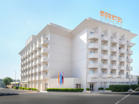 艾博特尔卢克索酒店