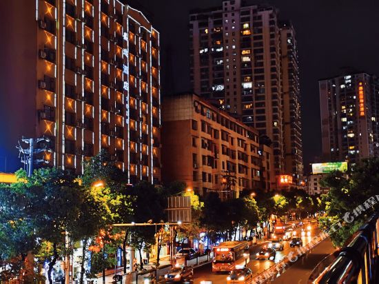 盛逸酒店(都匀大西门店)