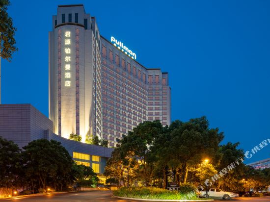 东莞君源铂尔曼酒店