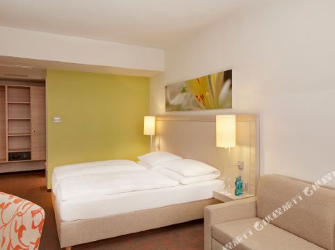 H+ Hotel München Room Type - Business Studio