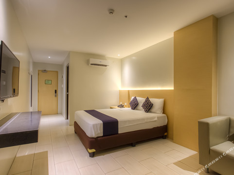 1066 Dorotello Apartelle酒店