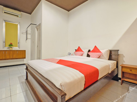 OYO 2519 Mayang Garini