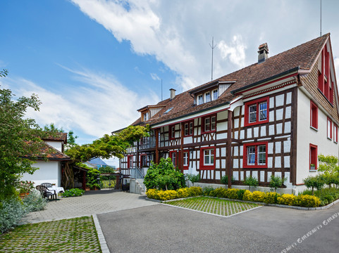 Langrickenbach酒店住宿-Historische Residenz Lindeneck