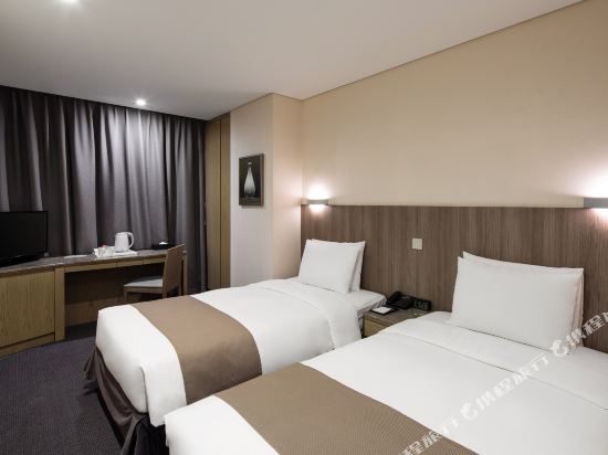 Center Mark Hotel Room Type - Standard Twin Room 