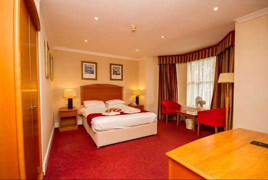 切斯特酒店&餐厅-官方