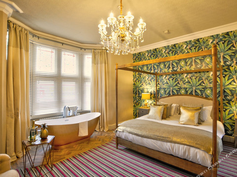 Haslington酒店住宿-The Royal Hotel Crewe, A BRILLIANT Collection