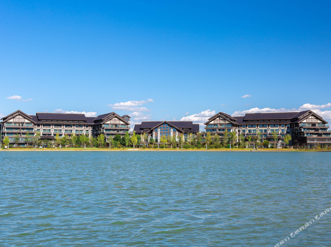 兴义市酒店住宿-湖景国际酒店