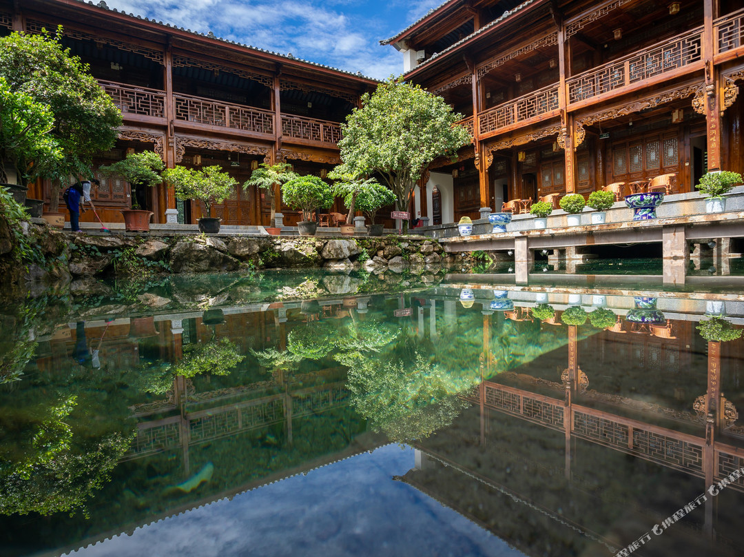 鹤庆寸氏庄园•悠然居