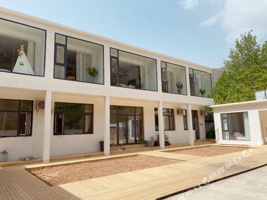 野三坡别岸农家院