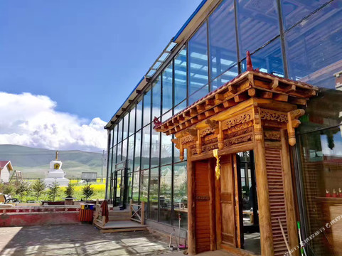 青海湖莫热塔院酒店