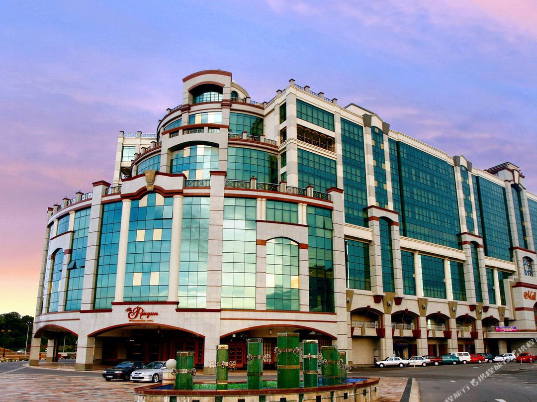 斯里巴加湾酒店住宿-里兹群国际酒店