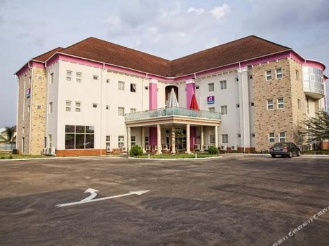 Owerrinta酒店住宿-Oxygen Holiday Resort