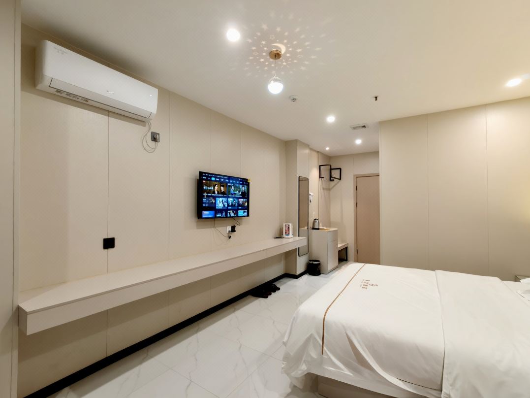 Dongfang Hotel