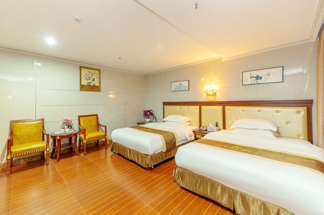 Hello Light Hotel（Zhuhai Chinatown Market）
