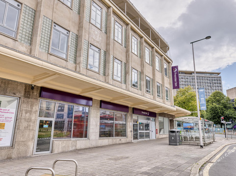 Premier Inn Plymouth City Centre (derry's Cross) Hotel
