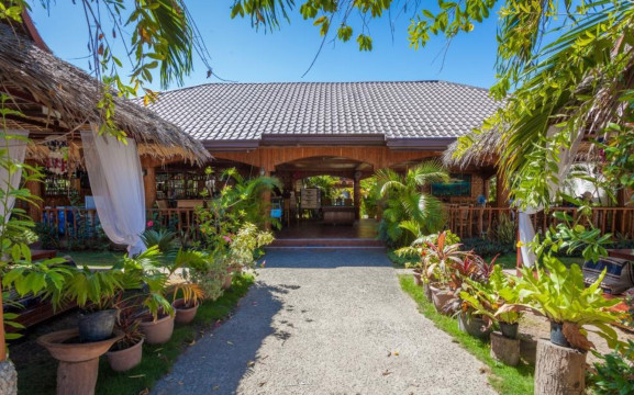 布谷鸟酒吧酒店和餐厅-官方