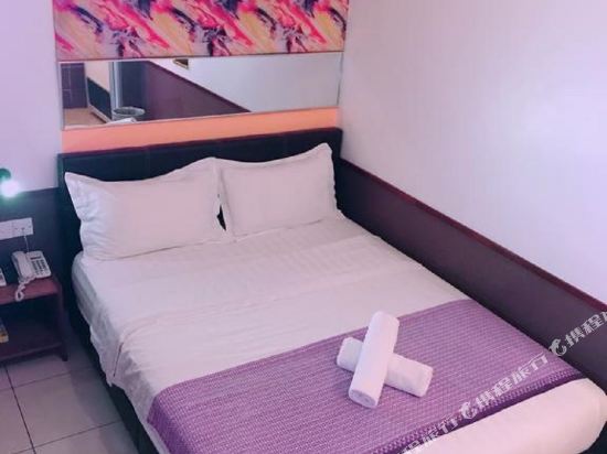 Langit-Langi Hotel @ KLIA/KLIA2 Room Type - Standard Double or Twin Room