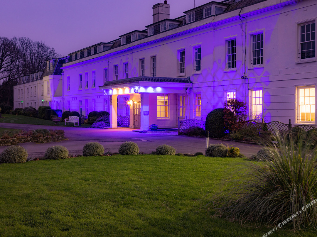 Eartham酒店住宿-希尔顿阿维斯福德公园酒店