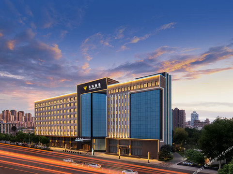 武汉天际丽豪酒店（武汉高铁站欢乐谷店）主图